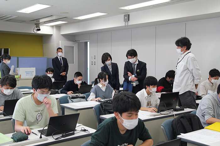 文部科学省視察のようす2 東京テクニカルカレッジ